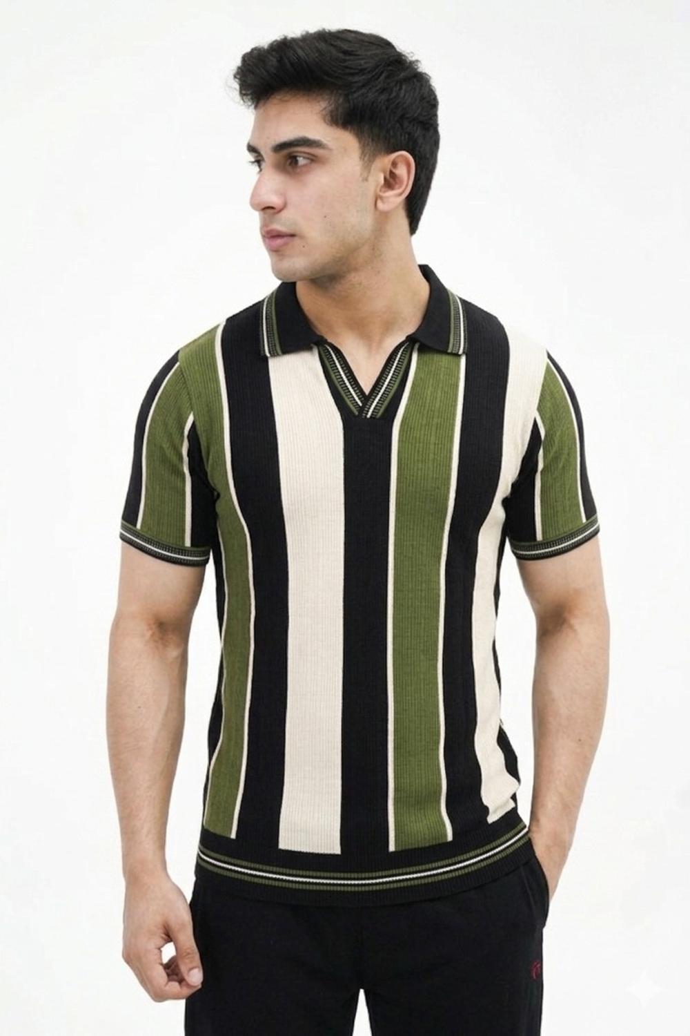 Old money style polo green contrast