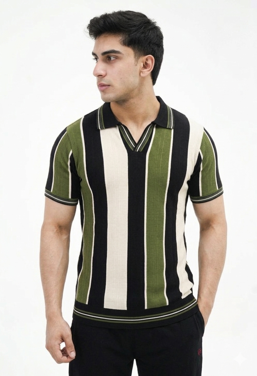 Old money style polo green contrast