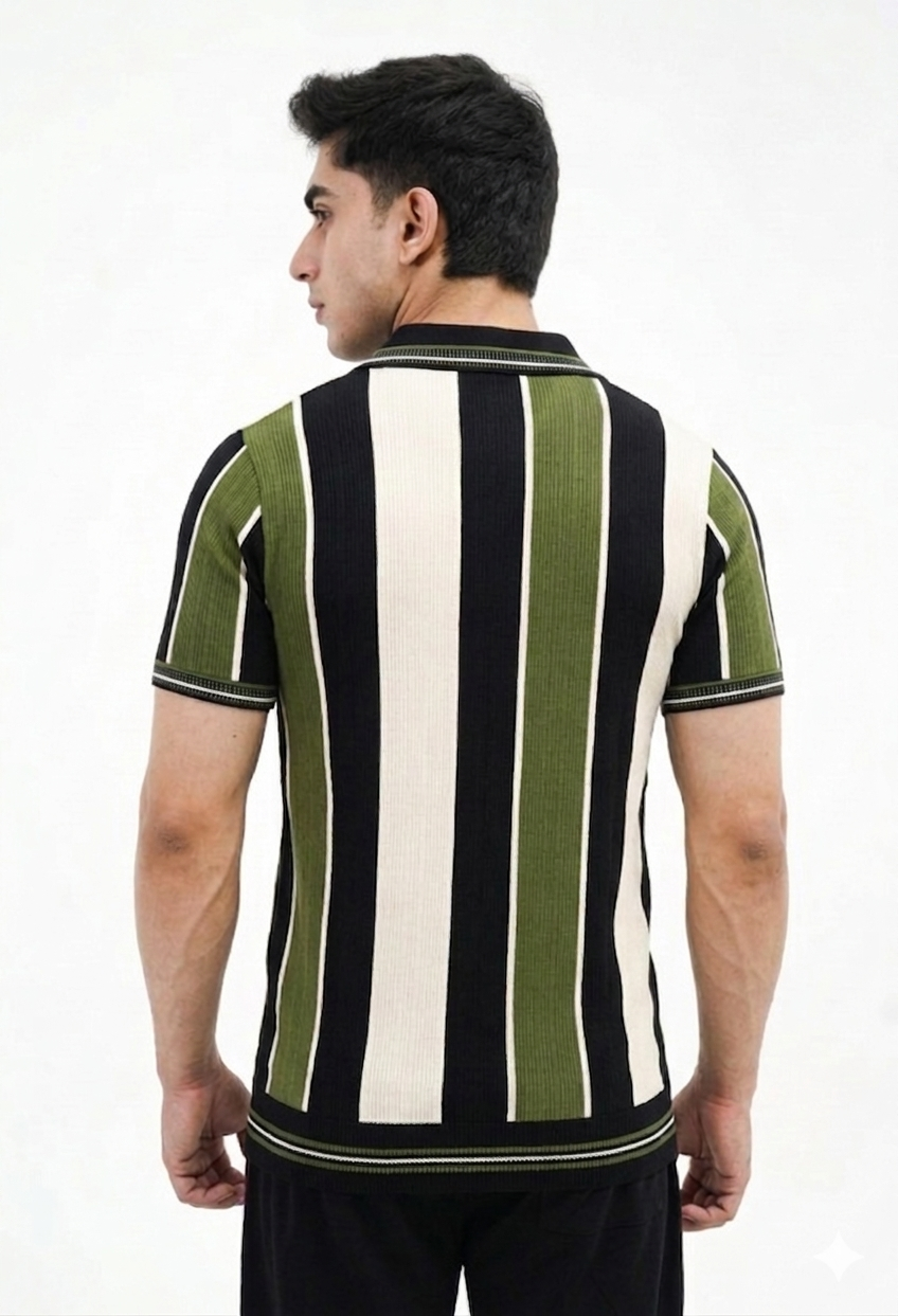 Old money style polo green contrast